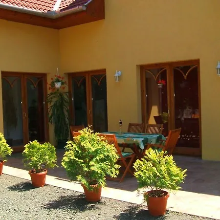 Guest house Peregrinus Vendeghaz Eger