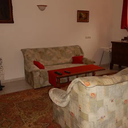 Peregrinus Vendeghaz Guest house